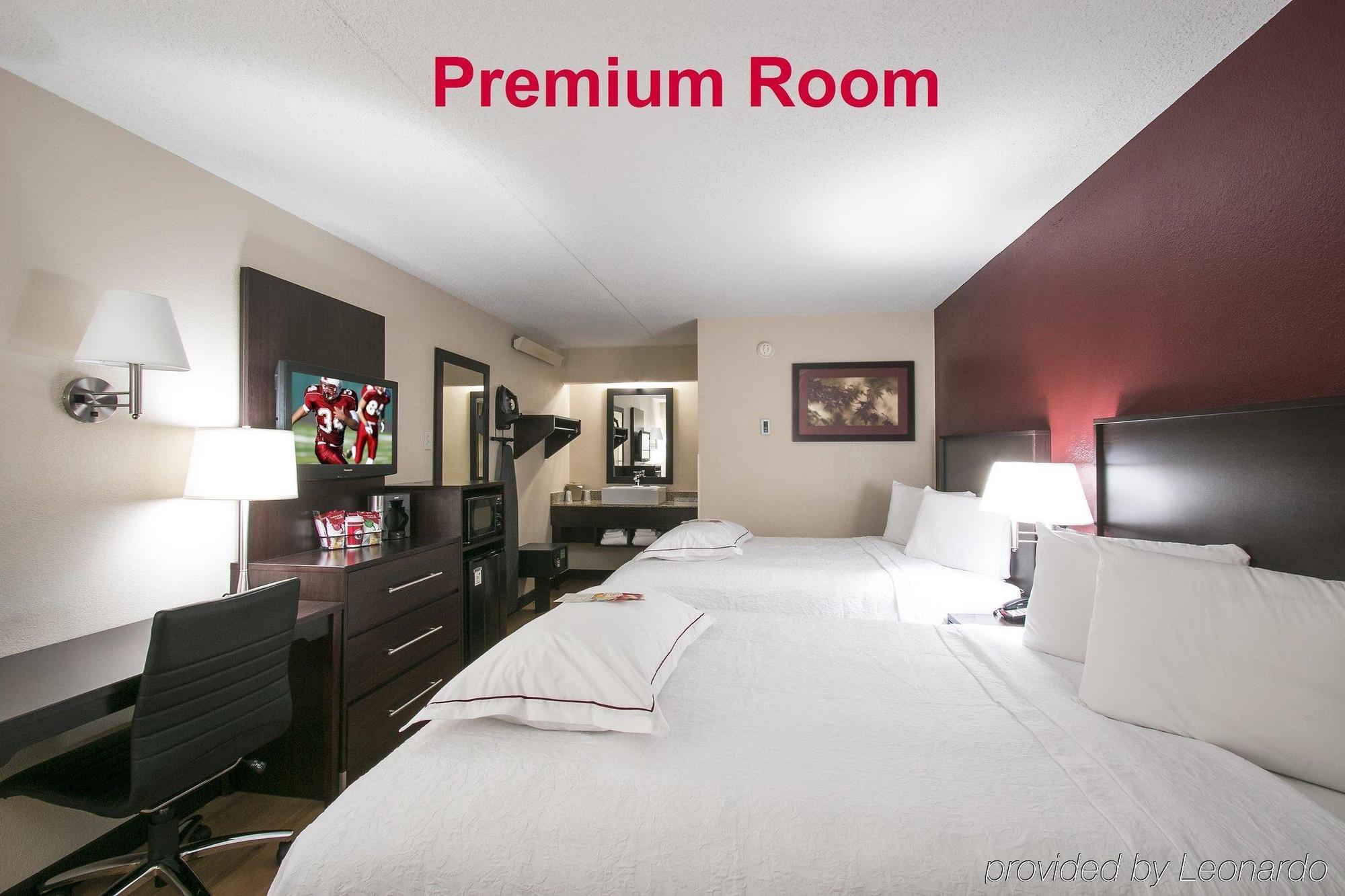Red Roof Inn Plus+ Secaucus - Meadowlands Exterior foto